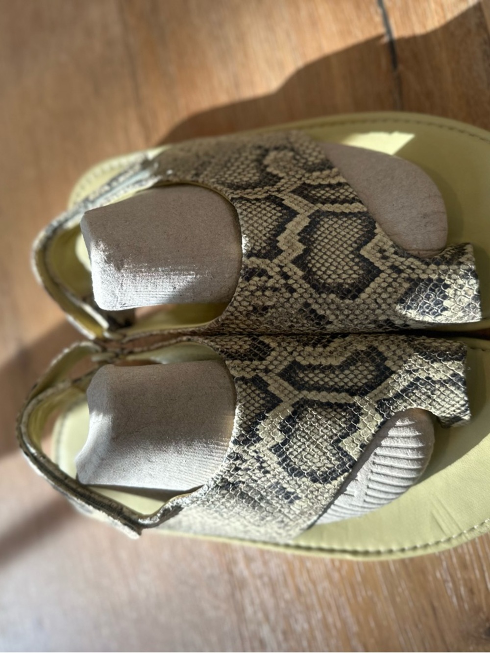 Vince Olsen Snake Print Leather Slingback Sandal | Size 8 | Great Condition - Picture 4 of 7